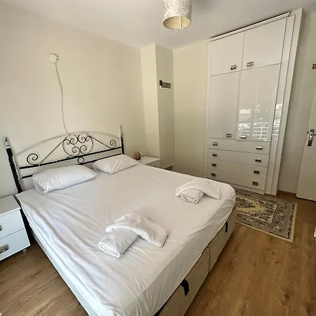 Nefis Denize Ve Avm Ye Yakin Yazlik Long Villa *